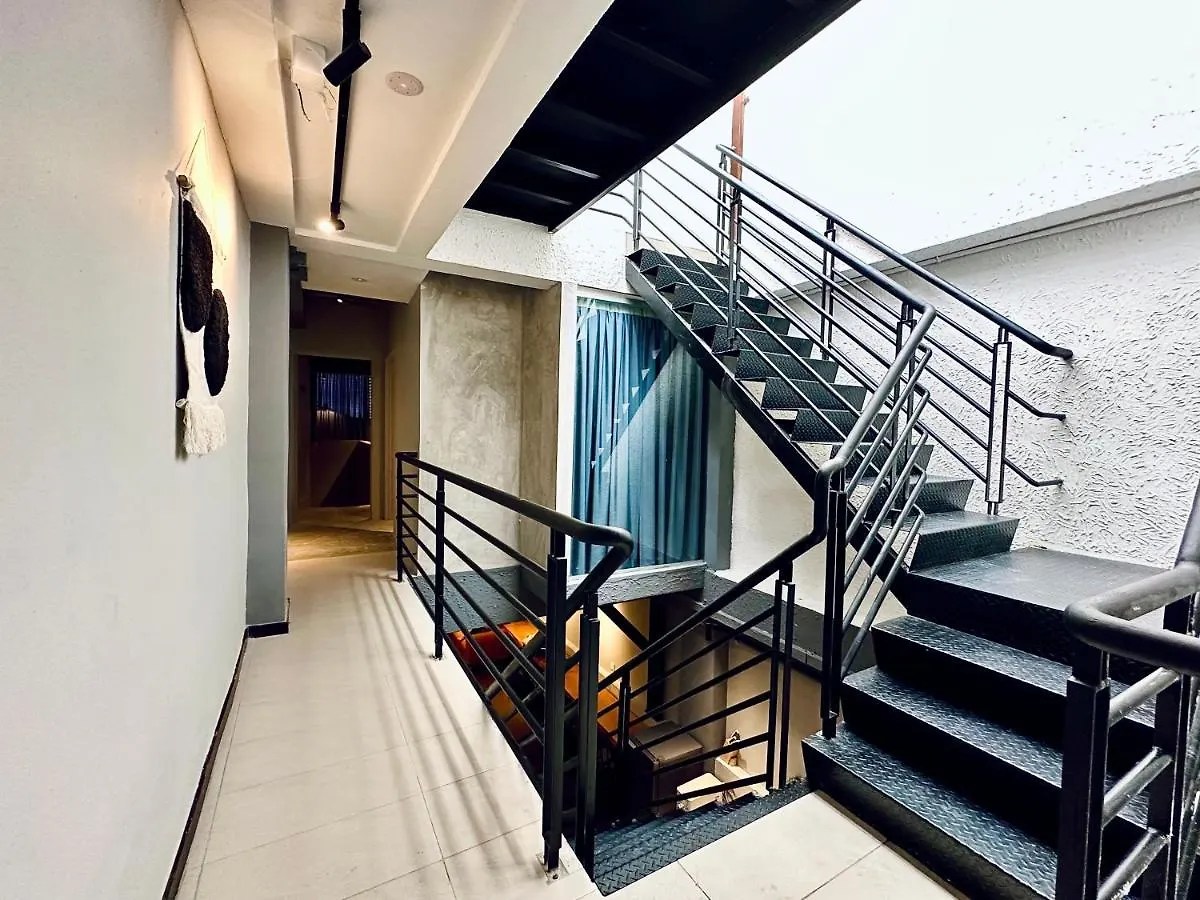 Feriehus Armenian Guest House By Lolz For 22Pax George Town