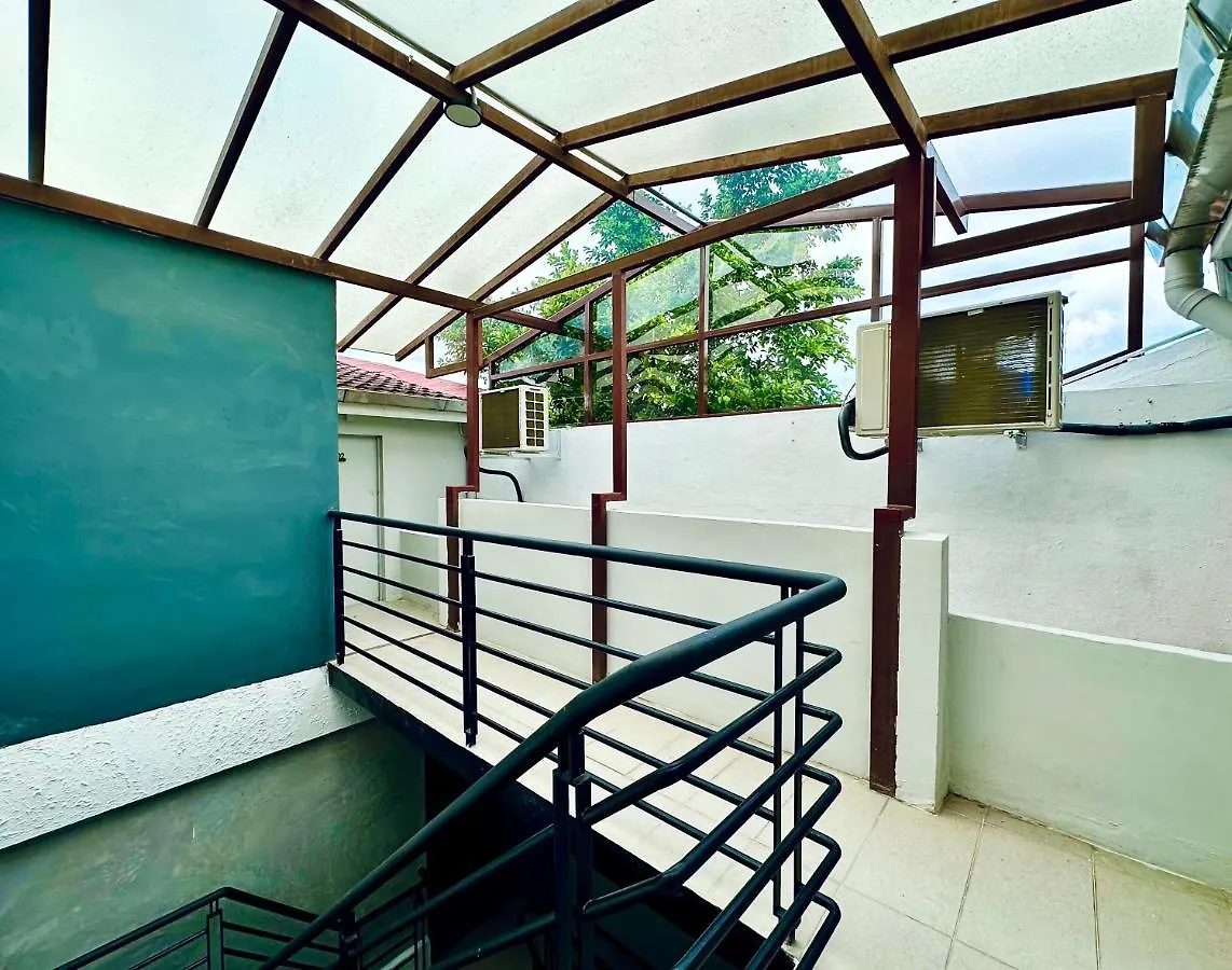 Armenian Guest House By Lolz For 22Pax George Town Feriehus