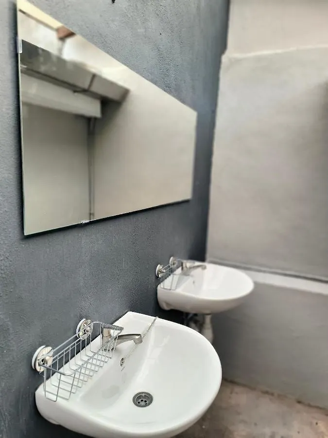 Armenian Guest House By Lolz For 22Pax George Town Feriehus