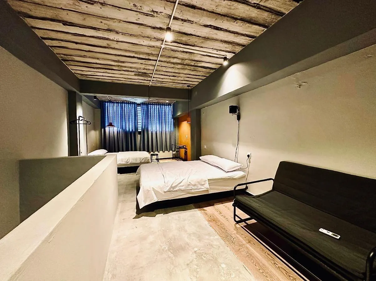 Armenian Guest House By Lolz For 22Pax George Town